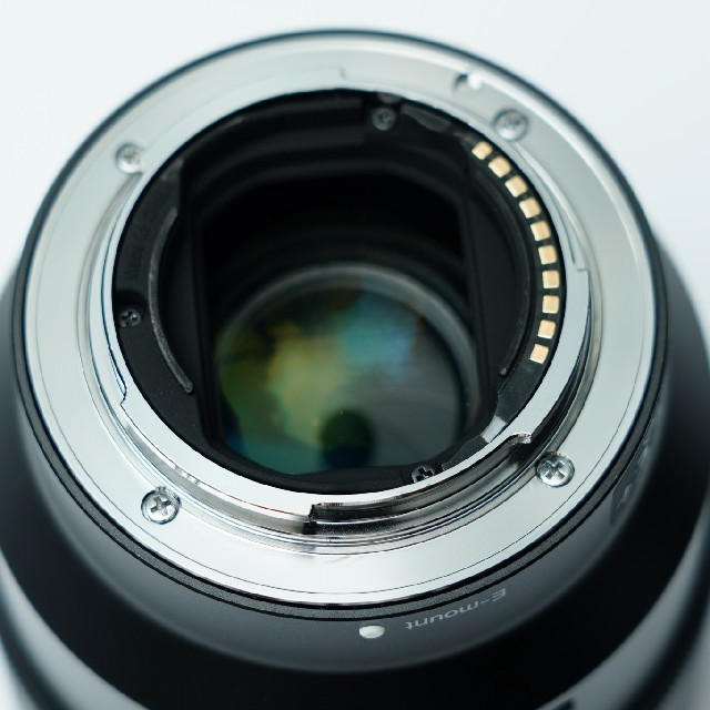 SONY(ソニー)のSONY FE 85mm f1.8 SEL85F18　ソニー　単焦点 スマホ/家電/カメラのカメラ(レンズ(単焦点))の商品写真