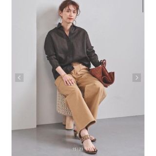 ユナイテッドアローズ(UNITED ARROWS)のUNITED ARROWS   ブラウン　長袖　リネンシャツ(シャツ/ブラウス(長袖/七分))