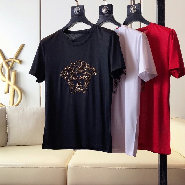 VERSACE(ヴェルサーチ)のヴェルサーチTシャツ メンズのトップス(Tシャツ/カットソー(半袖/袖なし))の商品写真