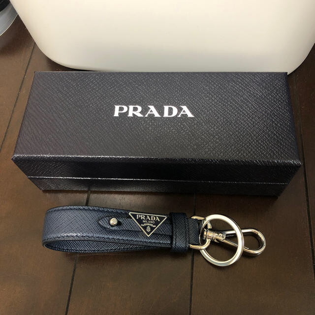 PRADA(プラダ)のプラダ PRADA メンズ キーホルダー キーリング  メンズのファッション小物(キーホルダー)の商品写真