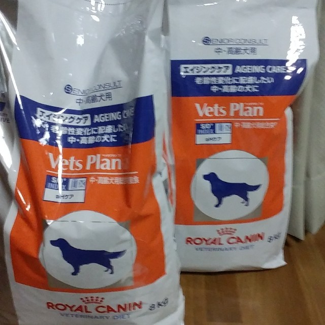 ROYAL CANIN(ロイヤルカナン)のROYAL CANIN ベッツプラン犬用エイジングケア　未開封８kg＋5.5kg その他のペット用品(ペットフード)の商品写真