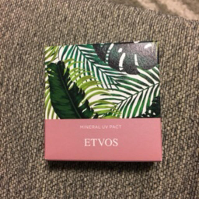 ETVOS(エトヴォス)のエトヴォス　ミネラルUVパウダー コスメ/美容のベースメイク/化粧品(フェイスパウダー)の商品写真