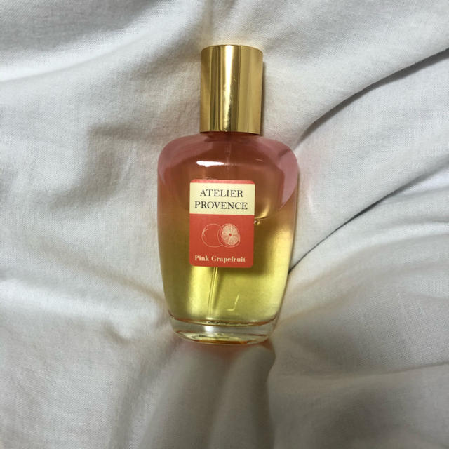 Jo Malone(ジョーマローン)の香水　ATELIER PROVENCE pink grapefruit コスメ/美容の香水(香水(女性用))の商品写真