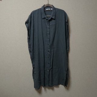 ユニクロ(UNIQLO)の☆UNIQLO リネン シャツワンピース☆(ロングワンピース/マキシワンピース)