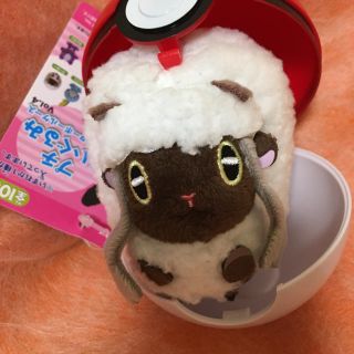 ポケモン(ポケモン)のプチぬいぐるみインモンスターボールケース★(ぬいぐるみ)