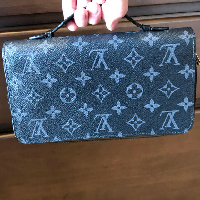 メンズルイヴィトン　長財布　ジッピーXL  LOUIS VUITTON