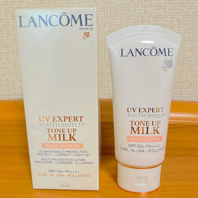 LANCOME(ランコム)の【新品未開封】ランコム UV エクスペール トーン アップ ローズ 30ml コスメ/美容のベースメイク/化粧品(化粧下地)の商品写真