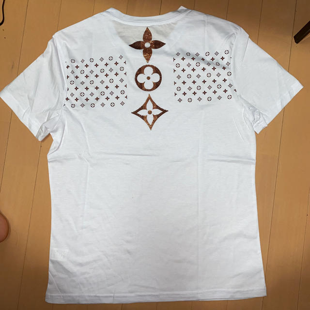 LOUIS VUITTON(ルイヴィトン)のブランドロゴ　Tシャツ メンズのトップス(Tシャツ/カットソー(半袖/袖なし))の商品写真