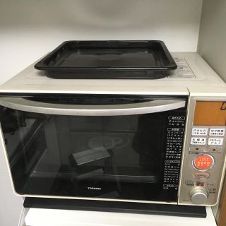 トウシバ(東芝)のTOSHIBA ER-J6(W) 中古　スチームオーブンレンジ　送料込み(電子レンジ)