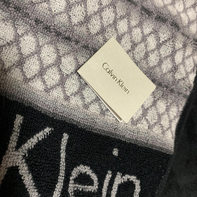 ck Calvin Klein(シーケーカルバンクライン)のカルバンクライン　ハンカチ  メンズのファッション小物(ハンカチ/ポケットチーフ)の商品写真
