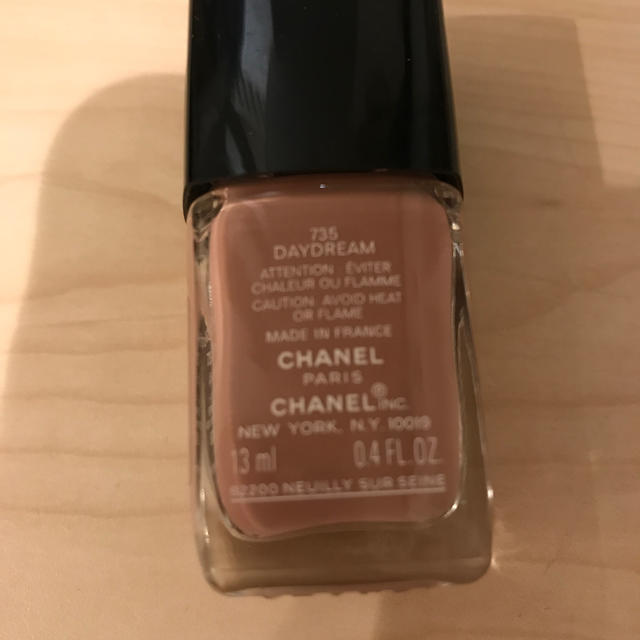 CHANEL(シャネル)のCHANEL シャネルヴェルニ735 コスメ/美容のネイル(マニキュア)の商品写真