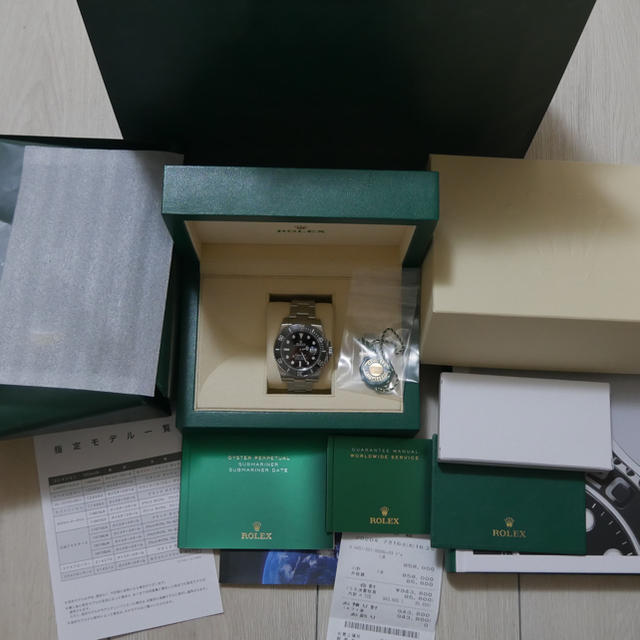 ROLEX(ロレックス)のLC500h様専用出品　ROLEX サブマリーナデイト 116610LN メンズの時計(腕時計(アナログ))の商品写真