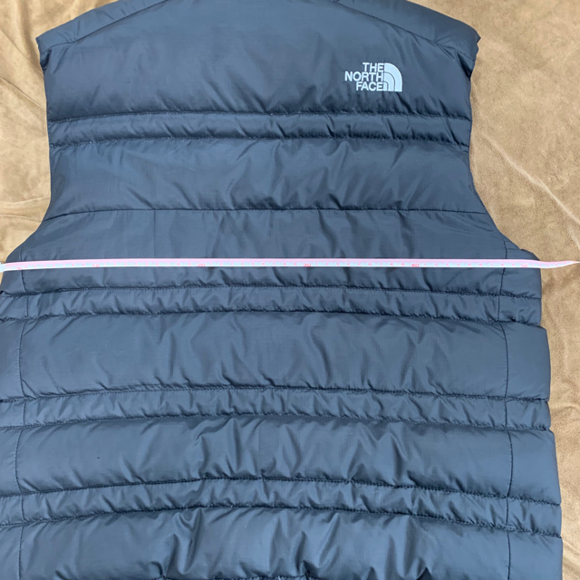 THE NORTH FACE(ザノースフェイス)のTHE NORTH FACE ノースフェイス ダウンベスト メンズのジャケット/アウター(ダウンベスト)の商品写真