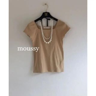 マウジー(moussy)のmoussy可愛いトップス美品¨̮♡︎おまとめ割SALE開催中(カットソー(半袖/袖なし))