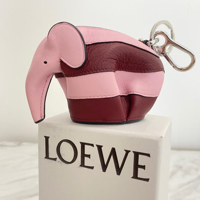 LOEWE(ロエベ)のラスト１【新品】LOEWE エレファント コインケース/キーチャーム付き ゾウ レディースのファッション小物(コインケース)の商品写真