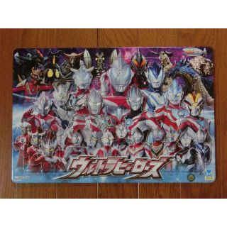 ウルトラマン　パズル　ウルトラヒーローズ　65ピース(キャラクターグッズ)