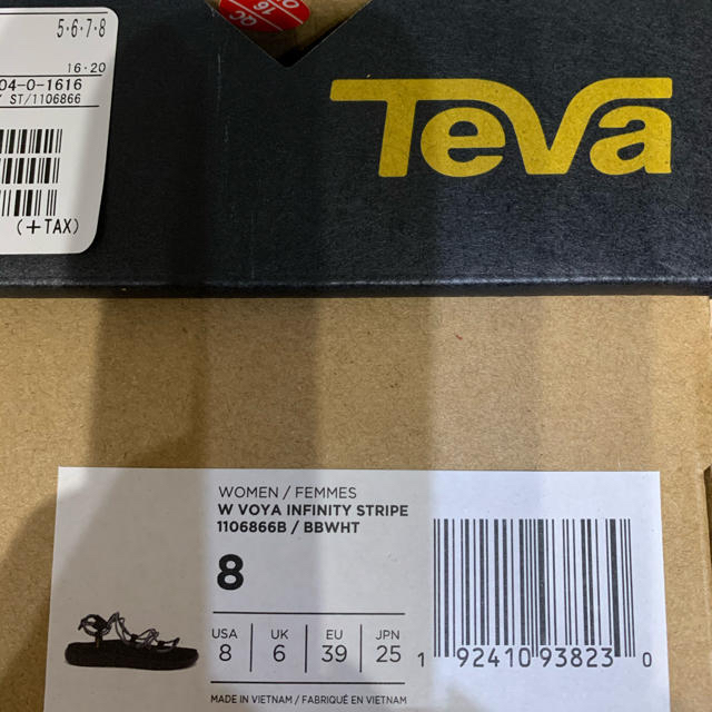 Teva(テバ)のテバ  ボヤ　インフィニティ  ストライプ　ブラック　25 レディースの靴/シューズ(サンダル)の商品写真