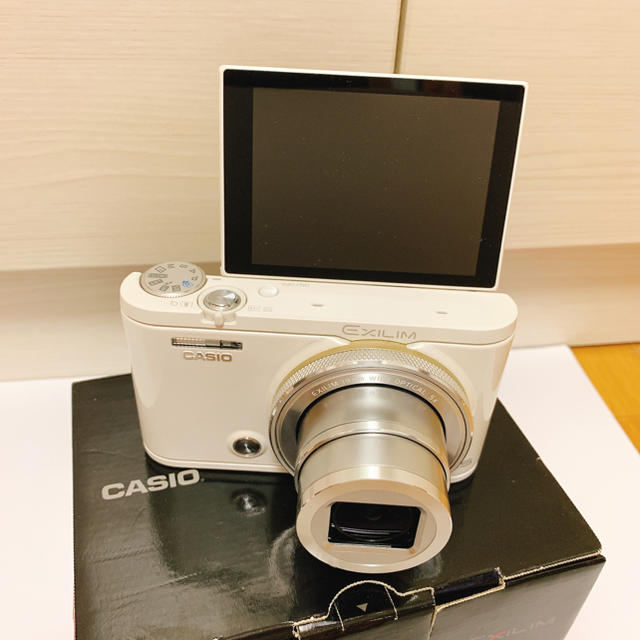 CASIO(カシオ)のEXILIM EX-ZR4100 デジタルカメラ スマホ/家電/カメラのカメラ(コンパクトデジタルカメラ)の商品写真