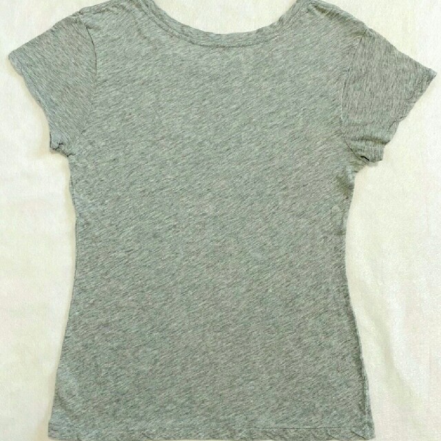 GAP(ギャップ)のレディーストップス Tシャツ GAP レディースのトップス(Tシャツ(半袖/袖なし))の商品写真