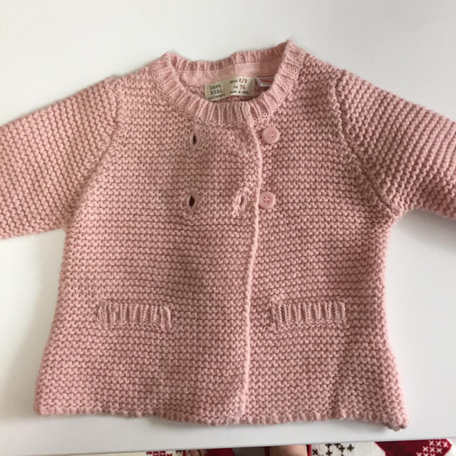 ZARA KIDS(ザラキッズ)のZARAベビーカーディガン74㎝ キッズ/ベビー/マタニティのベビー服(~85cm)(カーディガン/ボレロ)の商品写真