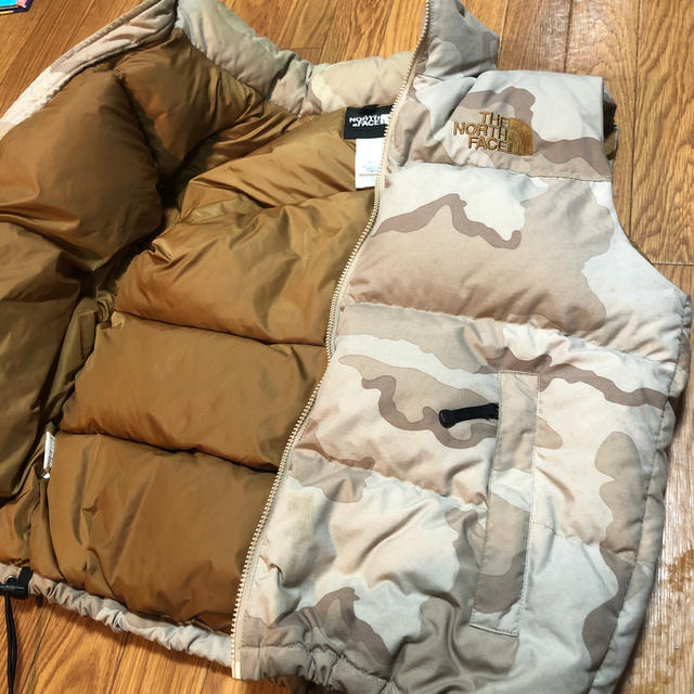 ノースフェイス　迷彩 ダウン　700 ベスト M THE NORTH FACE