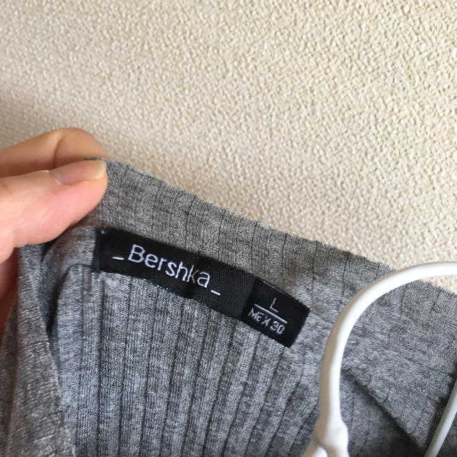 Bershka(ベルシュカ)のベルシュカ レディースのトップス(Tシャツ(半袖/袖なし))の商品写真