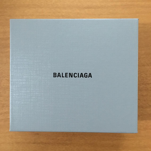 Balenciaga(バレンシアガ)の正規品 新品未使用 バレンシアガ 三つ折りミニ財布 ブラック メンズのファッション小物(折り財布)の商品写真