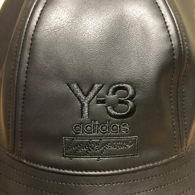 Y-3(ワイスリー)のY-3 adidas コラボバケットハット メンズの帽子(ハット)の商品写真