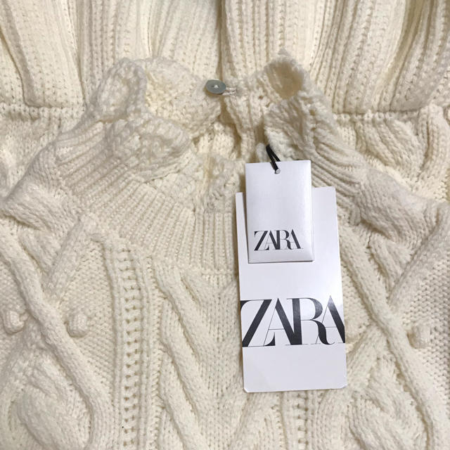 ZARA(ザラ)の新品★ZARAケーブルニット★セーター★M レディースのトップス(ニット/セーター)の商品写真