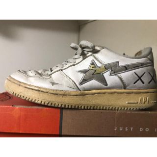 アベイシングエイプ(A BATHING APE)のAPE KAWS BAPESTA US8(スニーカー)