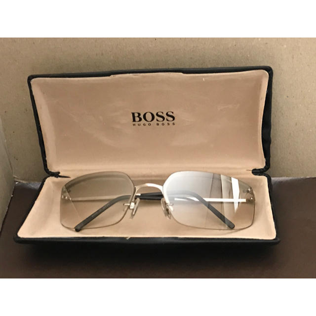 BOSS サングラス＆ケース