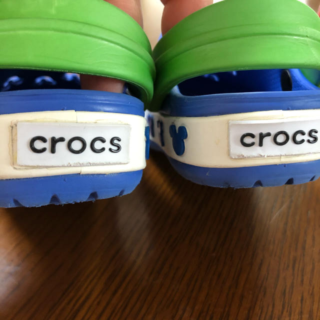 crocs(クロックス)のクロックス　ミッキー キッズ/ベビー/マタニティのベビー靴/シューズ(~14cm)(サンダル)の商品写真