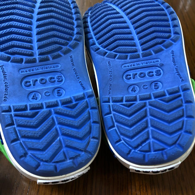 crocs(クロックス)のクロックス　ミッキー キッズ/ベビー/マタニティのベビー靴/シューズ(~14cm)(サンダル)の商品写真
