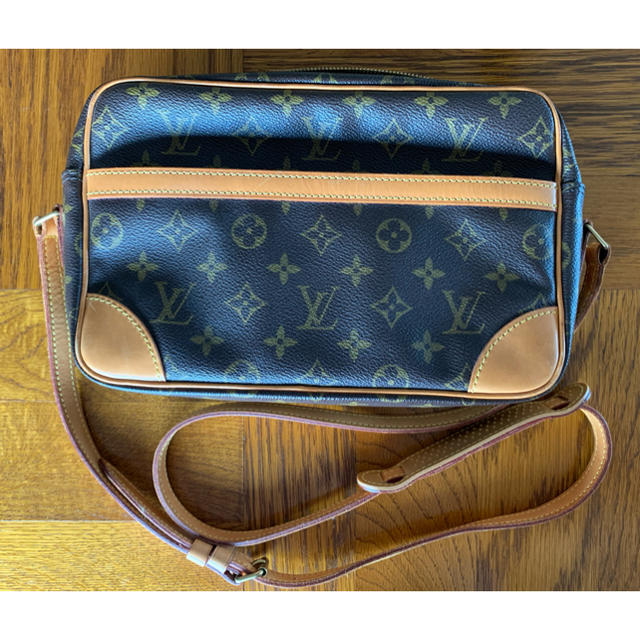 LOUIS VUITTON(ルイヴィトン)のルイヴィトン　モノグラム　トロカデロ　ショルダー　 レディースのバッグ(ショルダーバッグ)の商品写真