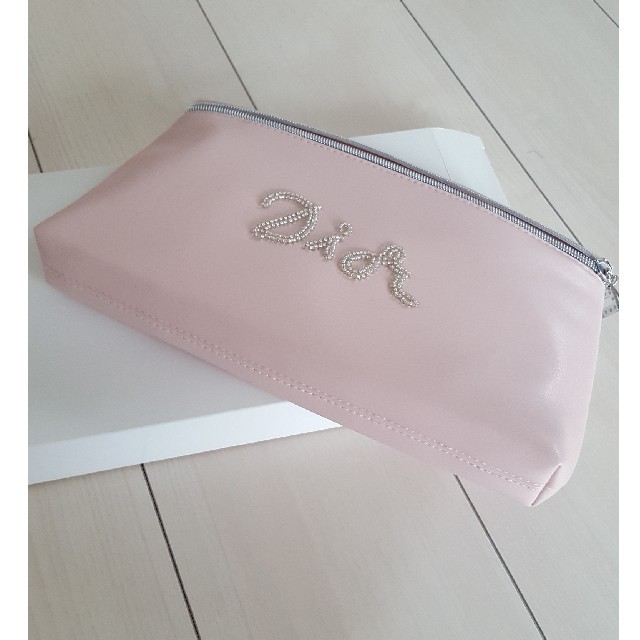 Dior(ディオール)のDior ノベルティー　ポーチ/クラッチバック レディースのバッグ(クラッチバッグ)の商品写真