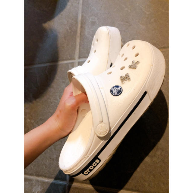 crocs(クロックス)のcrocs レディースの靴/シューズ(サンダル)の商品写真