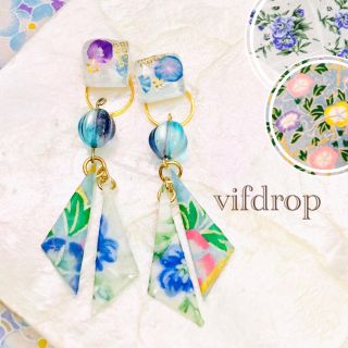 【夏空朝顔・青花柄】さんかく和紙&朝顔和柄タイルの和風ピアス イヤリング(ピアス)