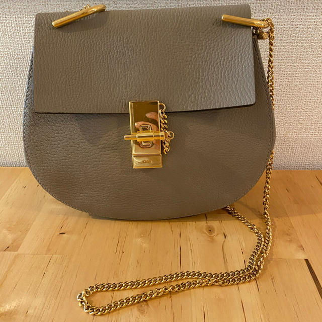 Chloe(クロエ)のCHLOE クロエ　ドリュー　スモール　モッティグレー レディースのバッグ(ショルダーバッグ)の商品写真