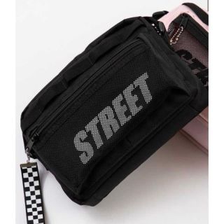 ウィゴー(WEGO)のメッシュポケットSTREETショルダーバッグ(ショルダーバッグ)