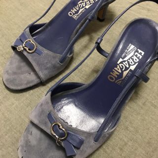 フェラガモ(Ferragamo)のフェラガモFerragamoサンダル美品　レザーガンチー二6ハーフ(サンダル)