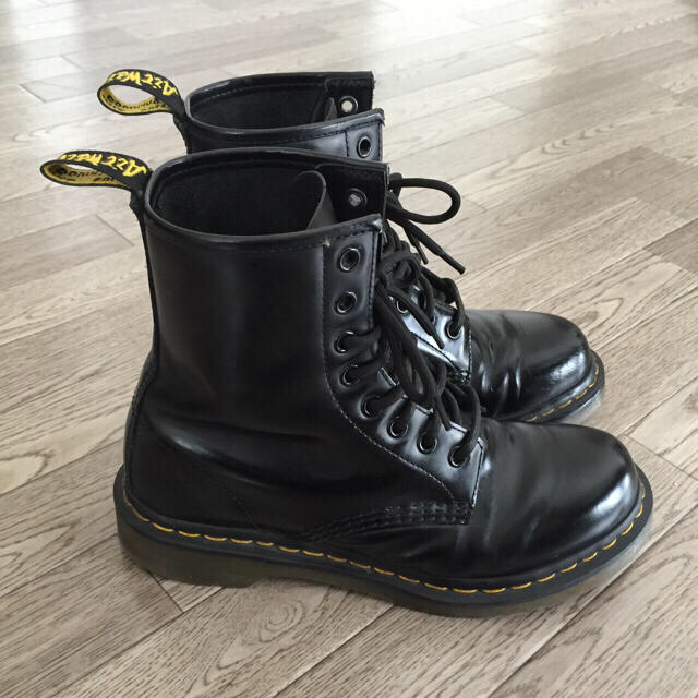 Dr.Martens(ドクターマーチン)のDr.Martens★8ホール★黒 レディースの靴/シューズ(ブーツ)の商品写真