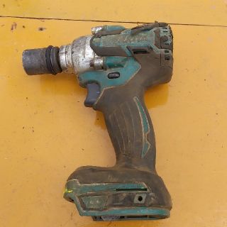 マキタ(Makita)のマキタ　インパクトレンチ　TW285D　ジャンク品(工具)