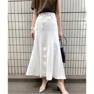 アメリヴィンテージ(Ameri VINTAGE)の 【新品】DENIM DOCKING SWEAT SKIRT ／ホワイト(ロングスカート)