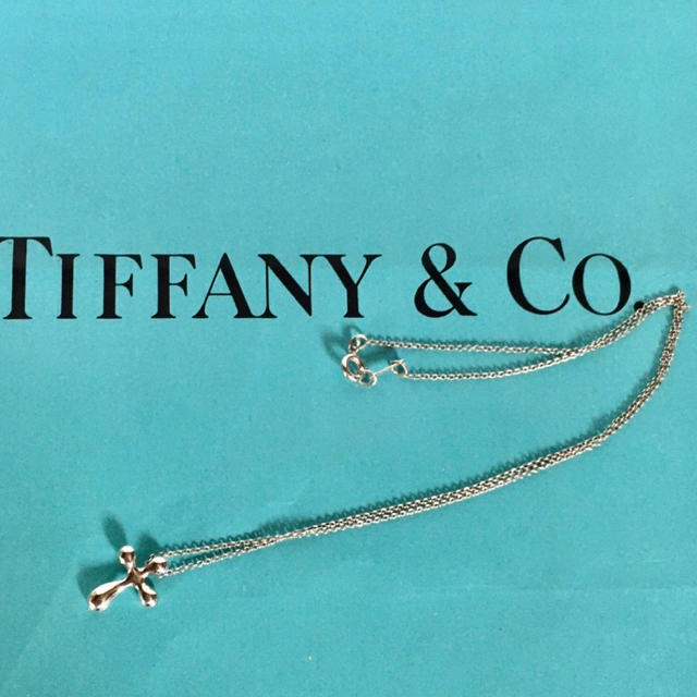 Tiffany & Co. - TIFFANY シルバークロスネックレスの通販 by なずな's