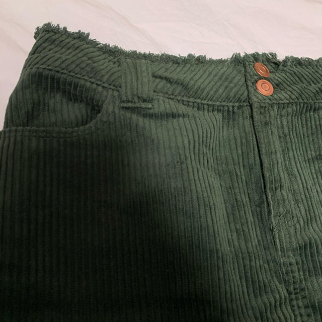 Kastane(カスタネ)のコーデュロイスカート レディースのスカート(ひざ丈スカート)の商品写真