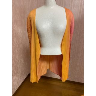 プリーツプリーズイッセイミヤケ(PLEATS PLEASE ISSEY MIYAKE)の1200円お値下げ  レア  プリーツプリーズ  グラデーション カーディガン(カーディガン)