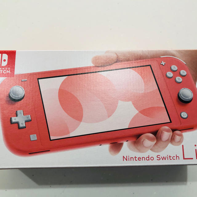 ゲームソフトゲーム機本体Nintendo Switch 任天堂スイッチ　Lite コーラル　新品