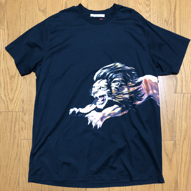 givenchy Tシャツ　レオ　ライオン　off-white  fear