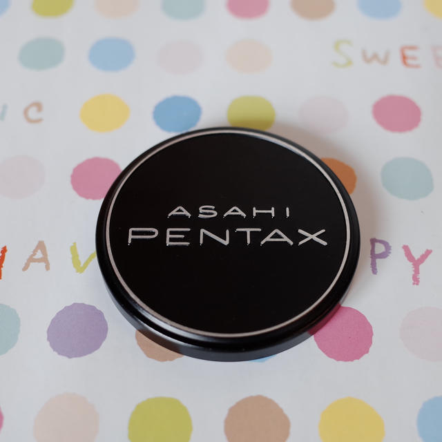 PENTAX(ペンタックス)のASAHI PENTAX メタルレンズキャップ 49mm スマホ/家電/カメラのカメラ(その他)の商品写真