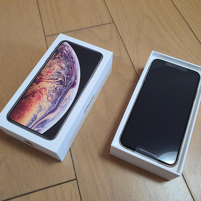 【ほぼ未使用】iPhone XS Max 512GB Gold 国内SIMフリー